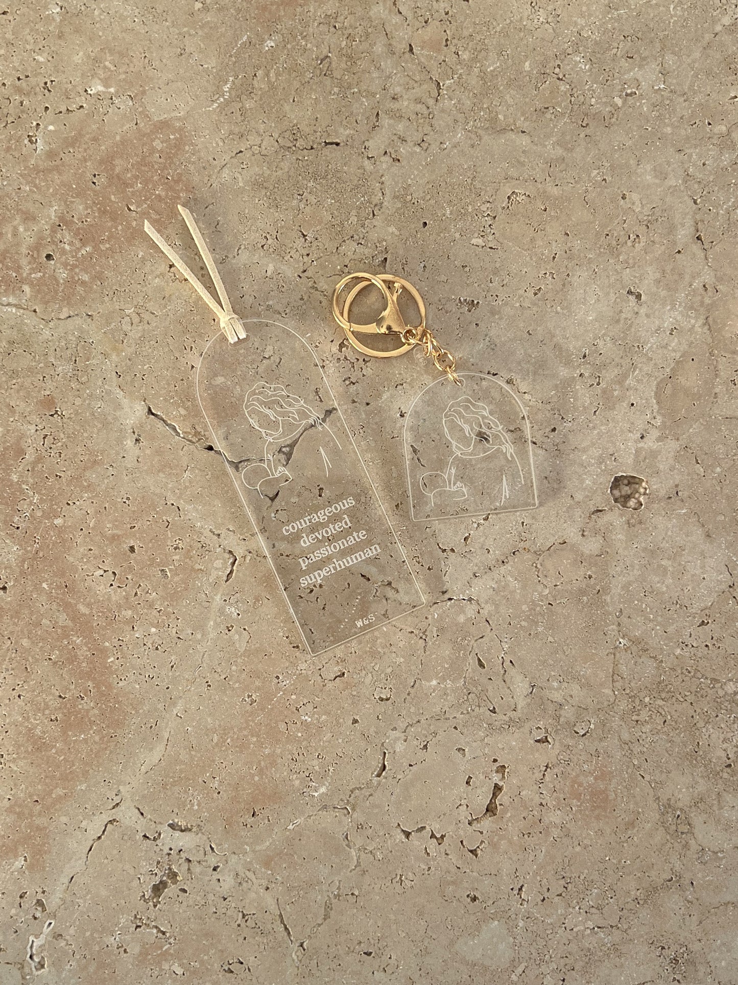 MAMA KEYCHAIN