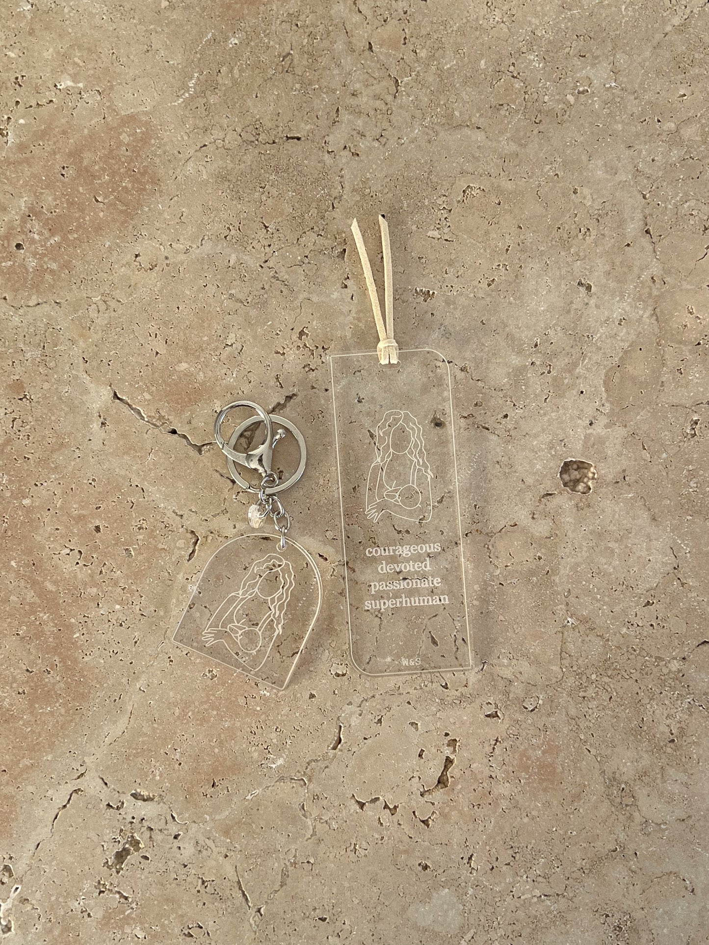 MAMA KEYCHAIN